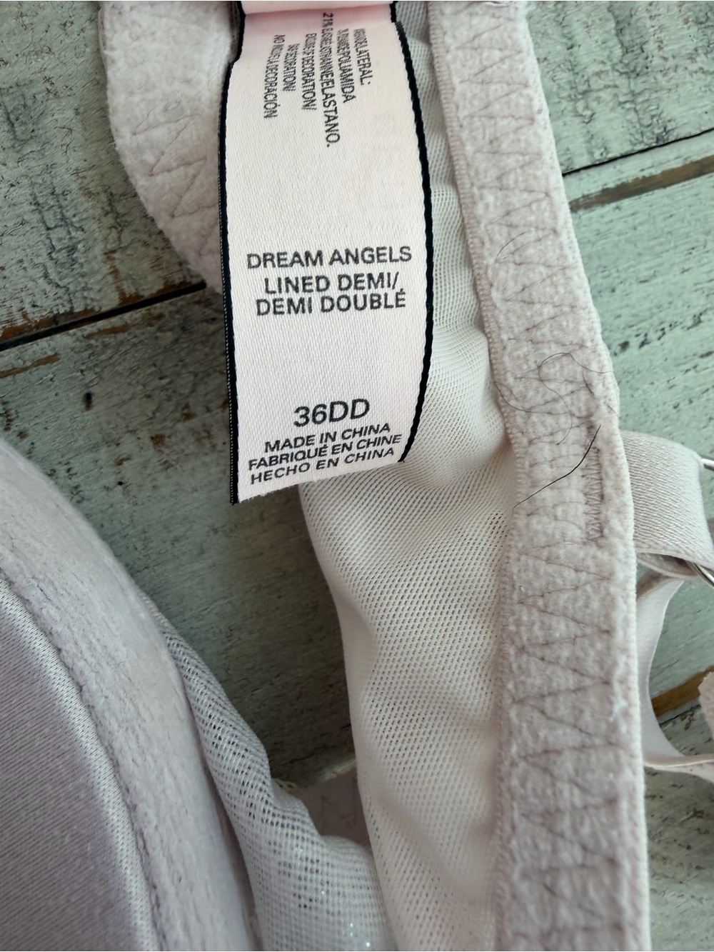 Victoria's Secret Dream Angels Lace Demi Underwire Bra - Pink/Silver Sz. 36DD - Picture 6 of 8